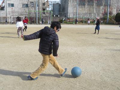 サッカーをしました