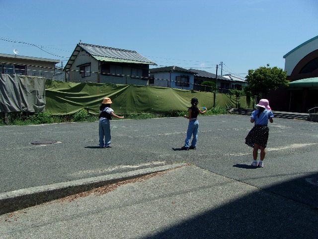 シャボン玉で遊びました